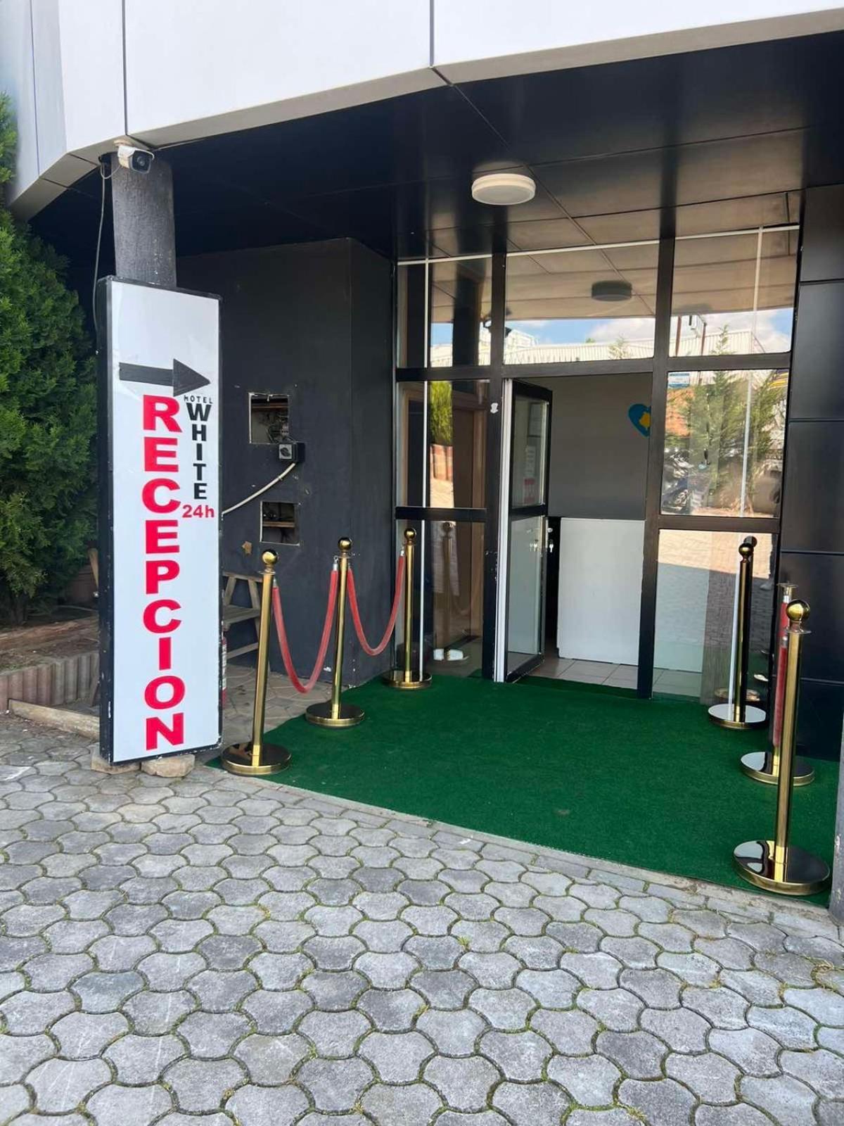 Hotelwhite Gjilan Exterior photo