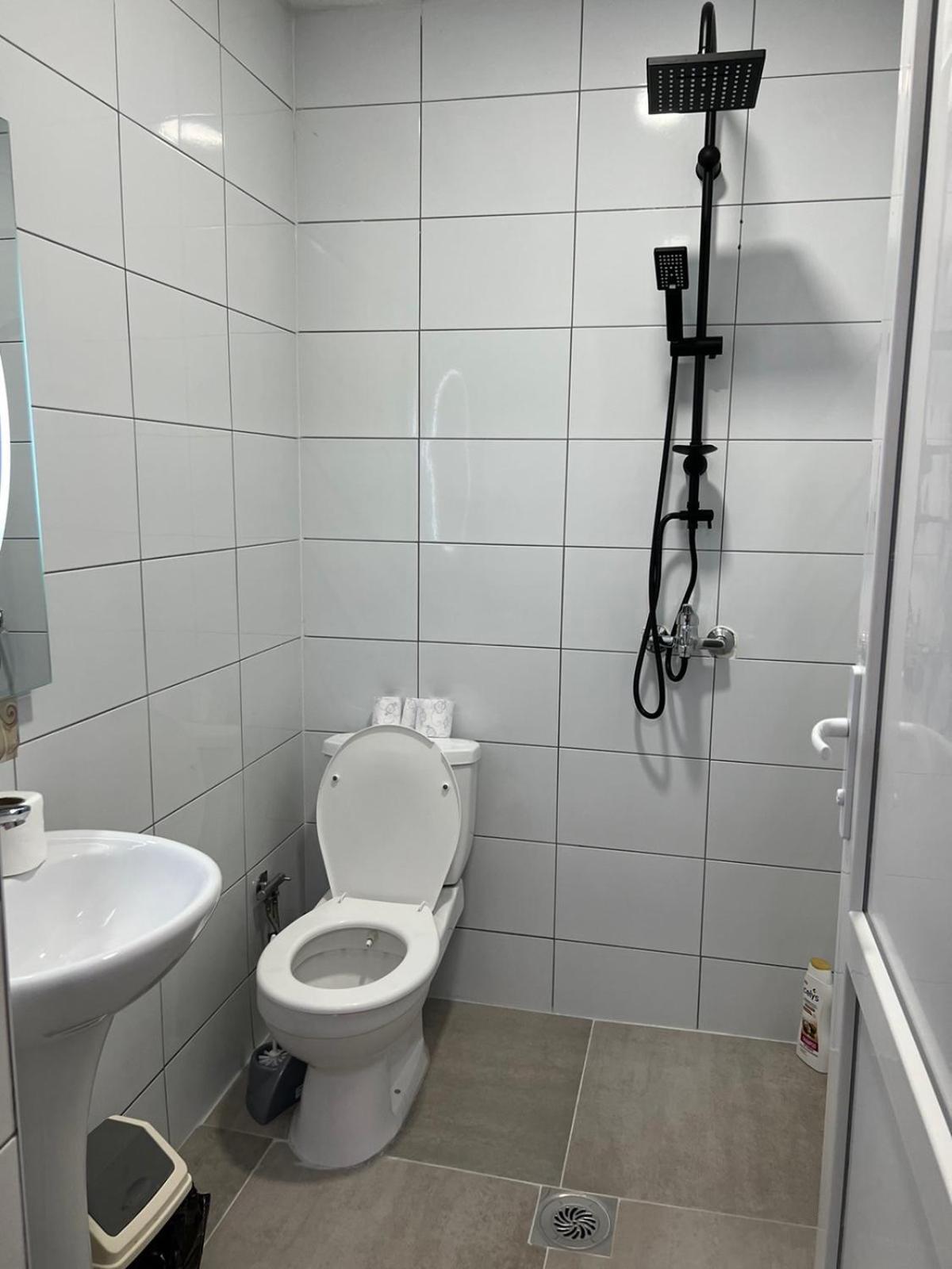 Hotelwhite Gjilan Exterior photo