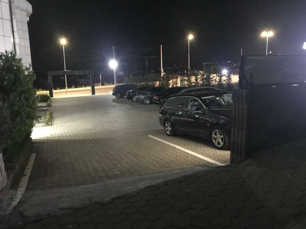 Hotelwhite Gjilan Exterior photo