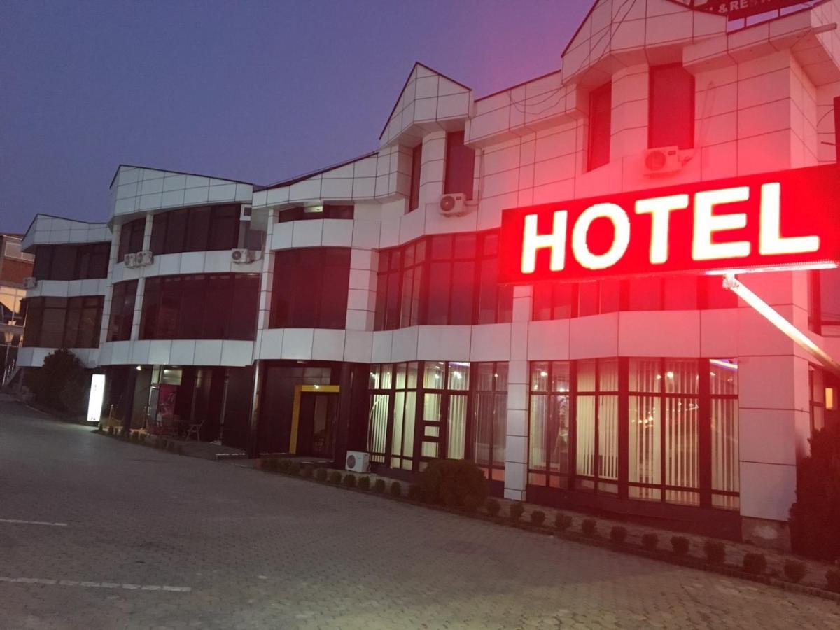 Hotelwhite Gjilan Exterior photo